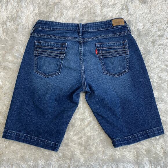 Levi's 545 Jean Shorts Sz 6 Bermuda Denim - Picture 2 of 5